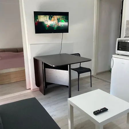 Sunny Apartment Peraía